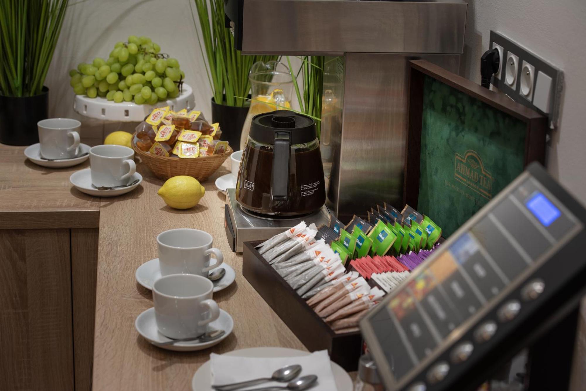 Hotel Prague Season Three Stars Extérieur photo
