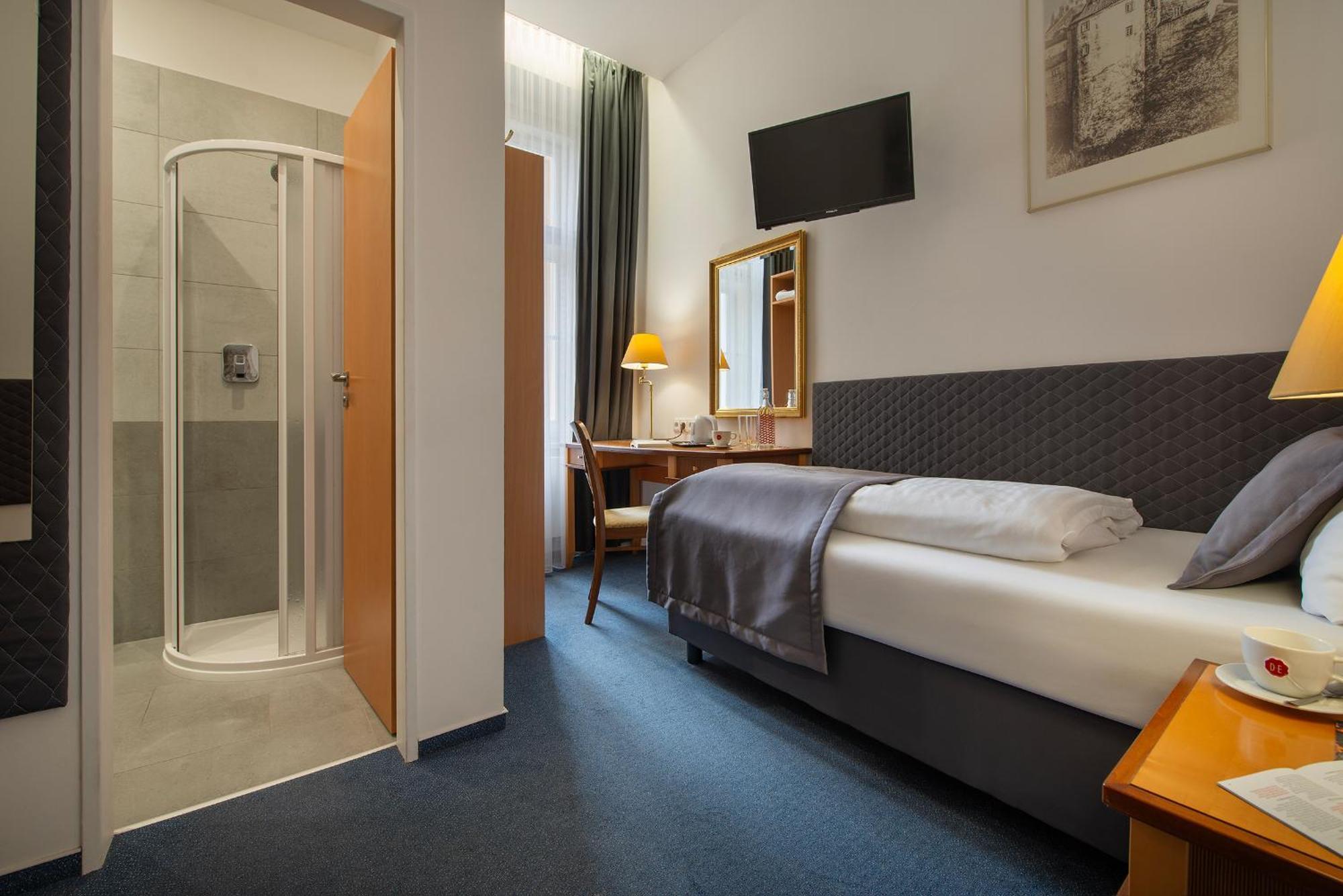 Hotel Prague Season Three Stars Extérieur photo